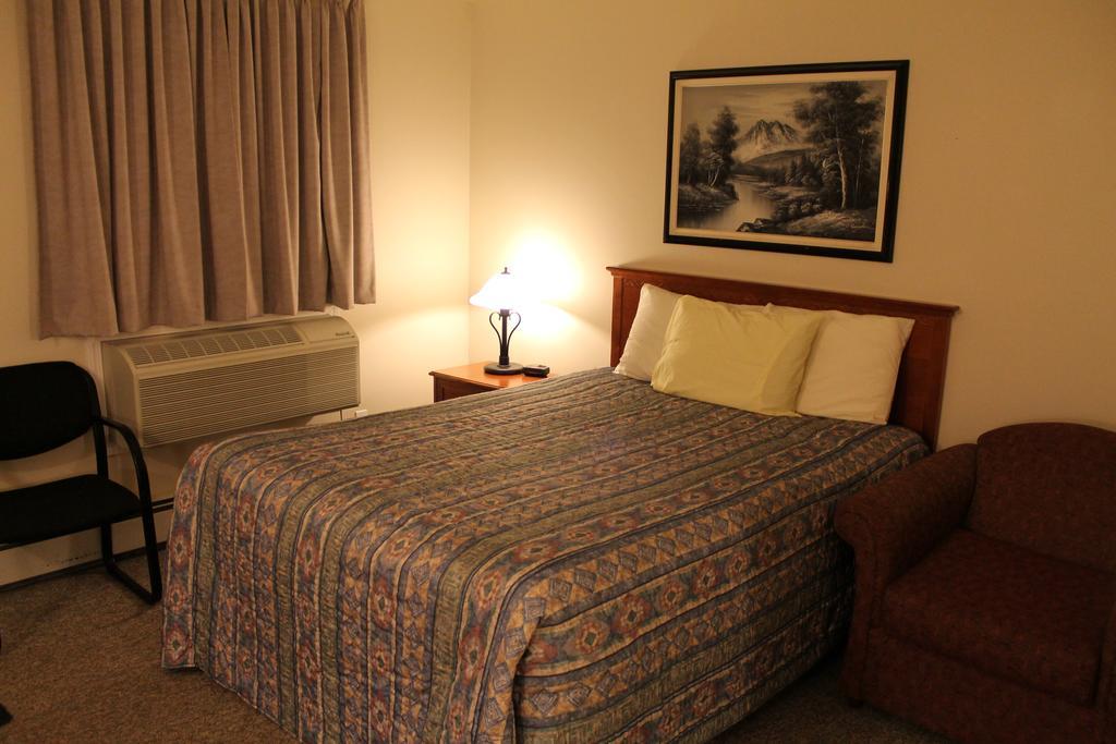 Tel Star Motel 2*